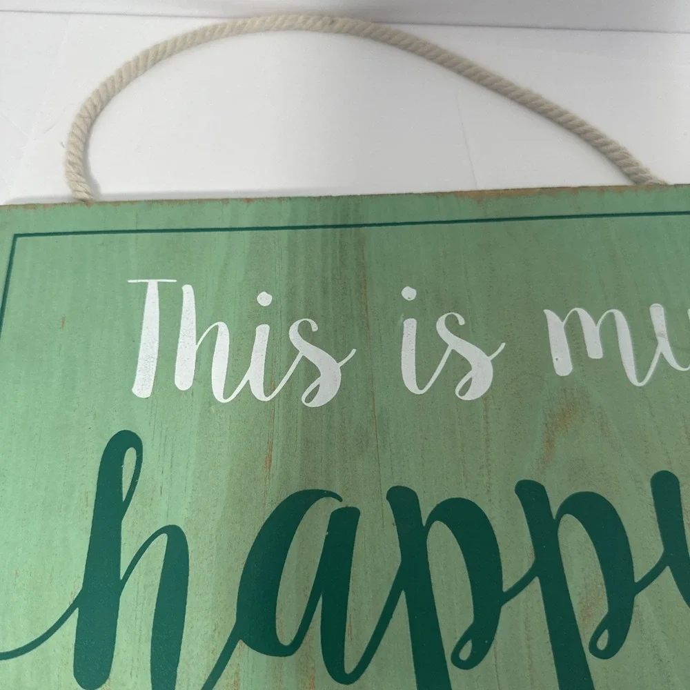 Wall Hanging Decor Plaque Distressed Green White Art EUC Rope Happy Place